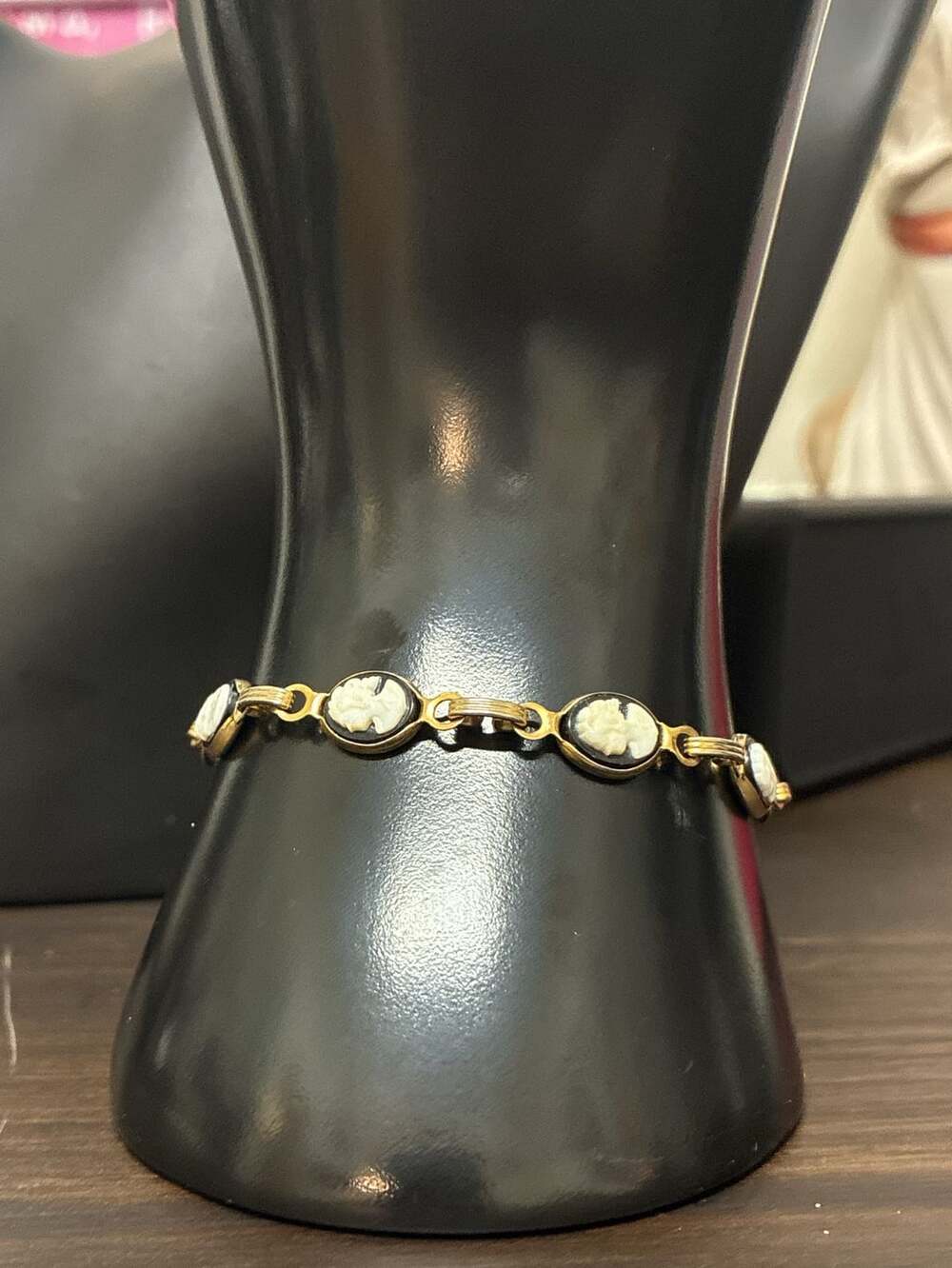 Vintage 1960s Victorian Revival Goldtone Black and White Cameo Bracelet